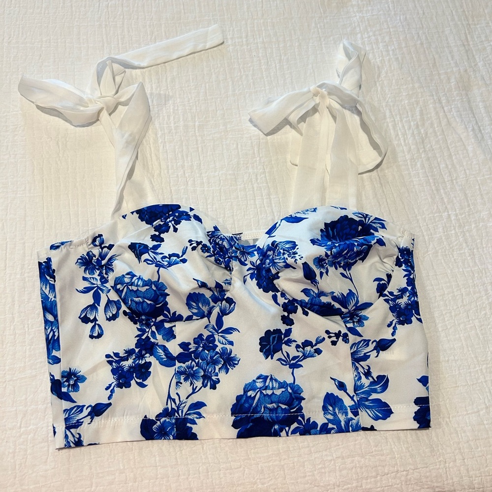 Floral Blue and White Women's Top